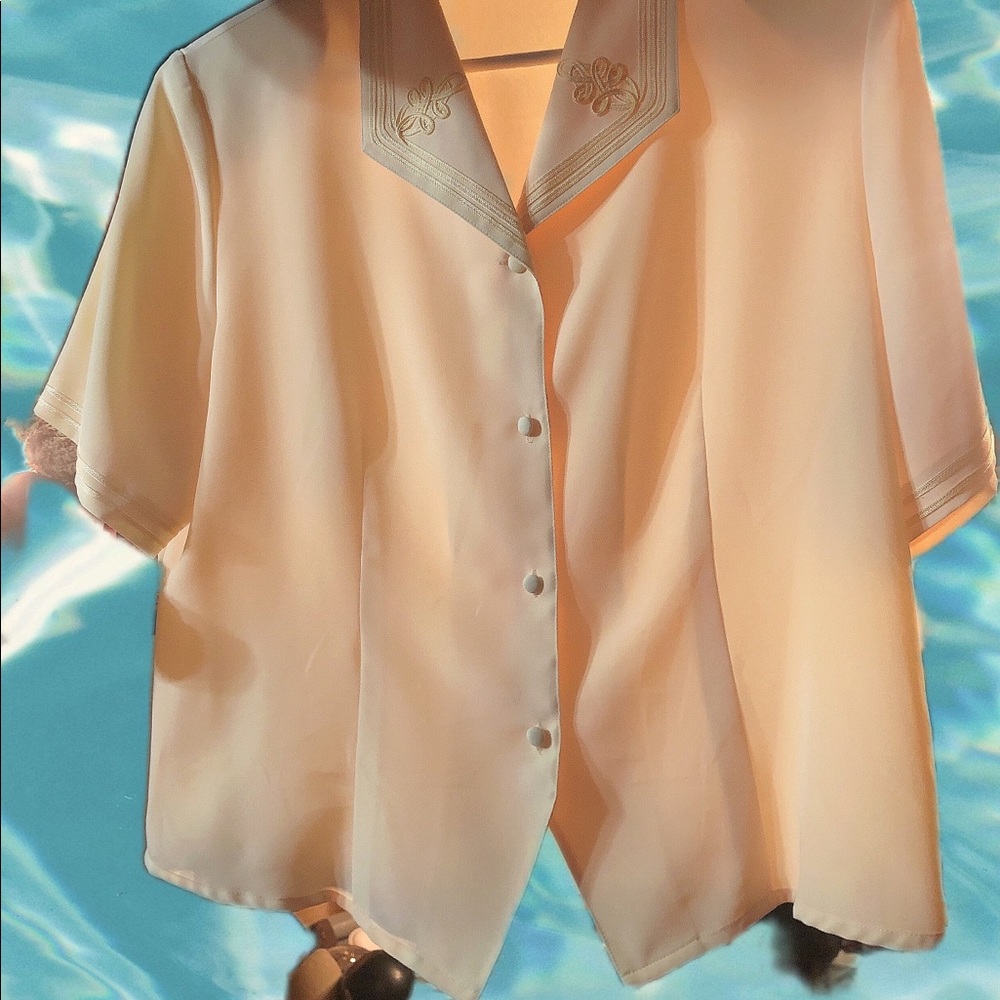 Vintage Style Yellow button up shirt